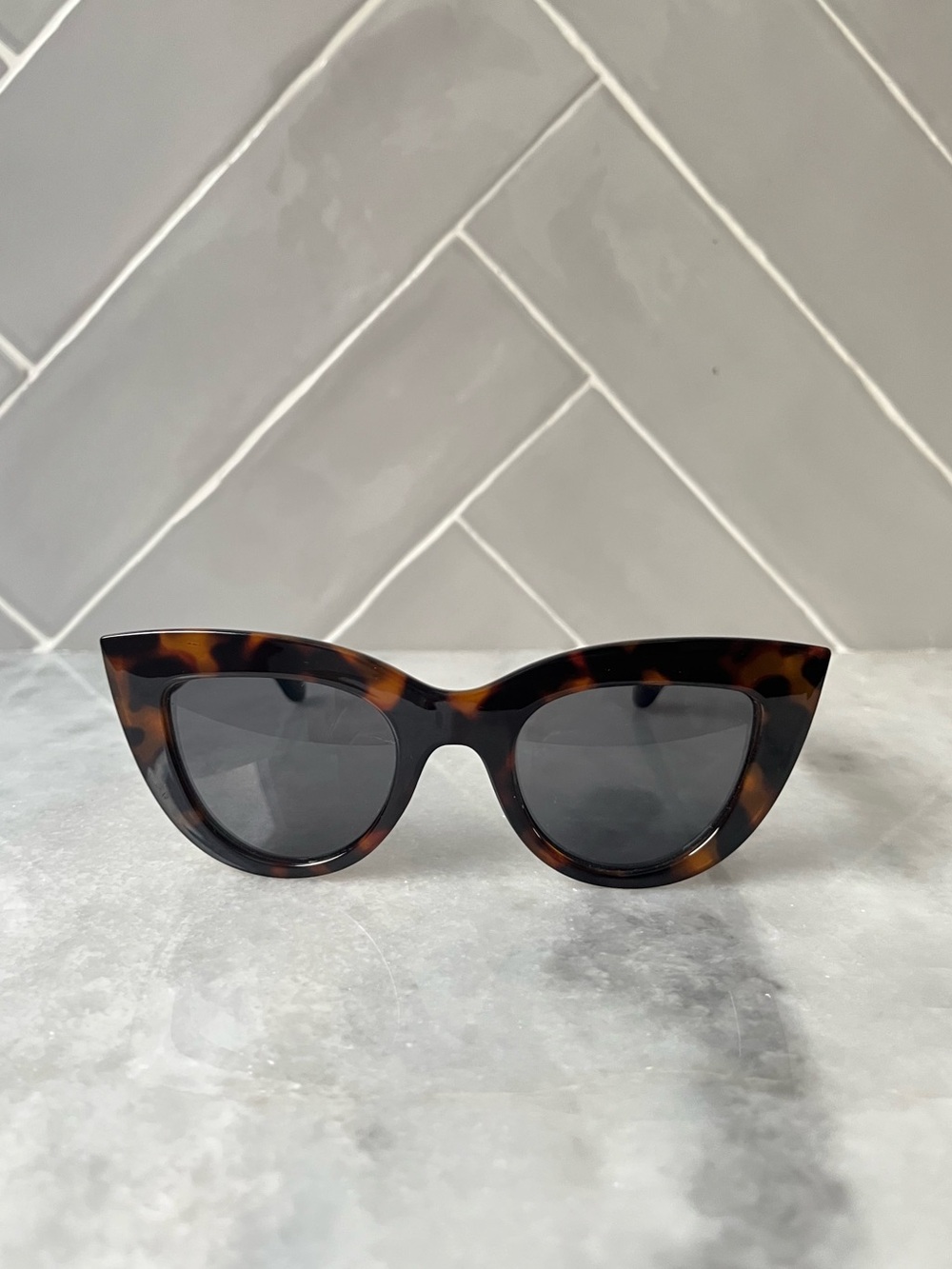 Steve Madden Tortoiseshell Cat-Eye Sunglasses - Brown/Black